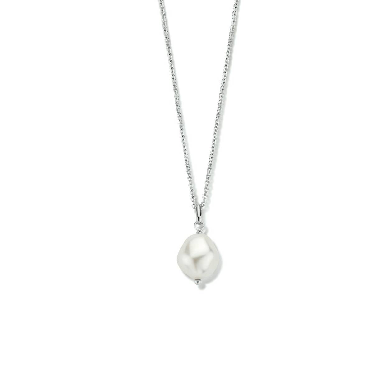 Gerhodineerd 925 zilveren collier uitgevoerd met een schitterende zoetwaterparel. Het collier heeft een draaglengte van 40cm met een extensie van 4cm en een stevige karabijn sluiting.