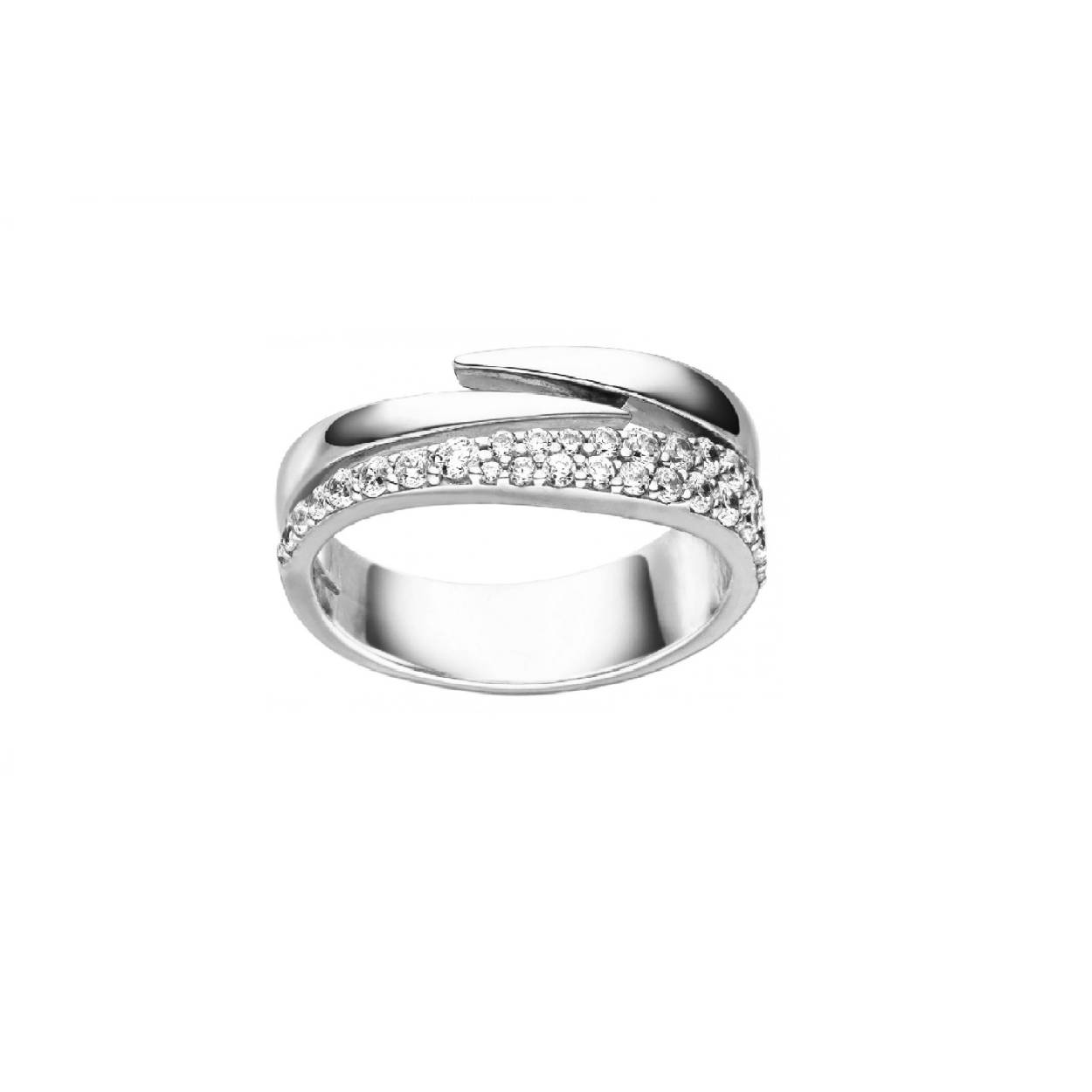 Deze prachtige zilveren ring van Viventy is bezet met zirkonia. De maat van de ring is 58. Heeft u interesse in een andere maat? Neem dan contact met ons op.