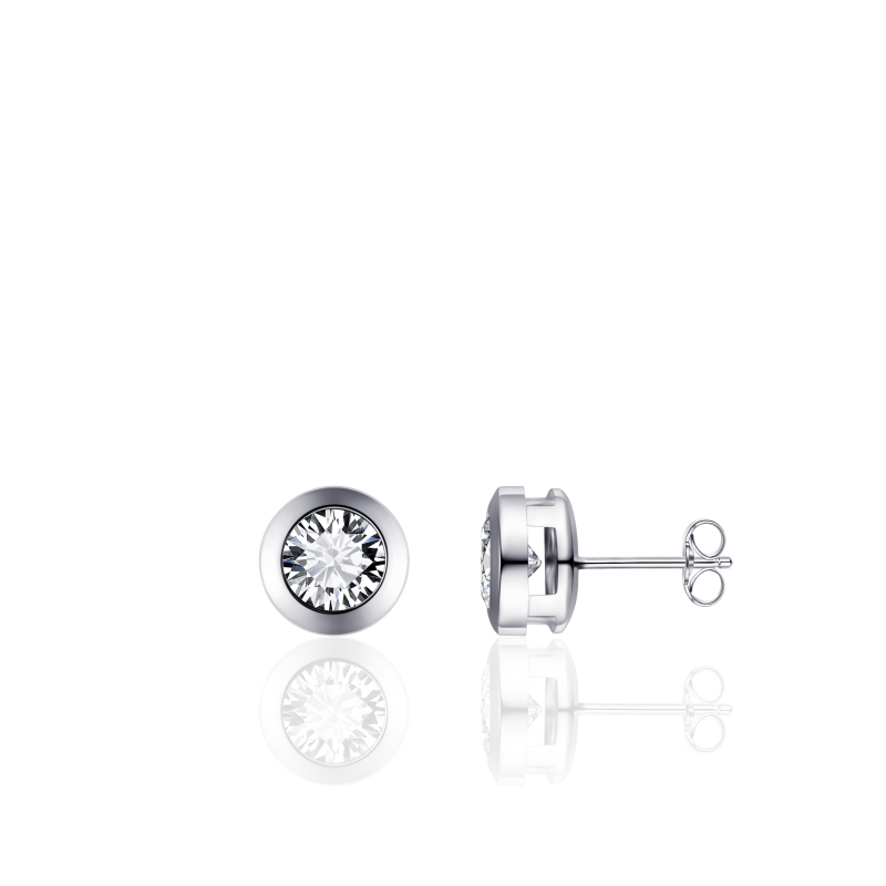 14k witgouden oorknop met een zirkonia 5mm, zirkonia is gezet in een ronde zetkast.