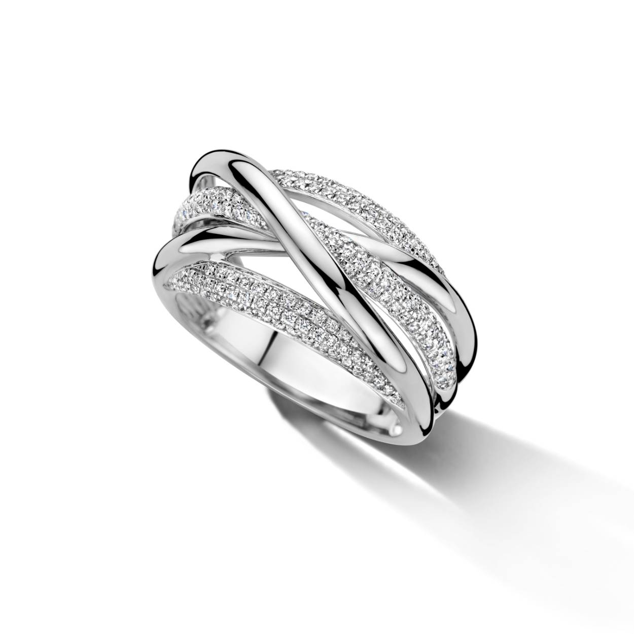 Prachtige ring uit wit goud met diamant (0.76ct).