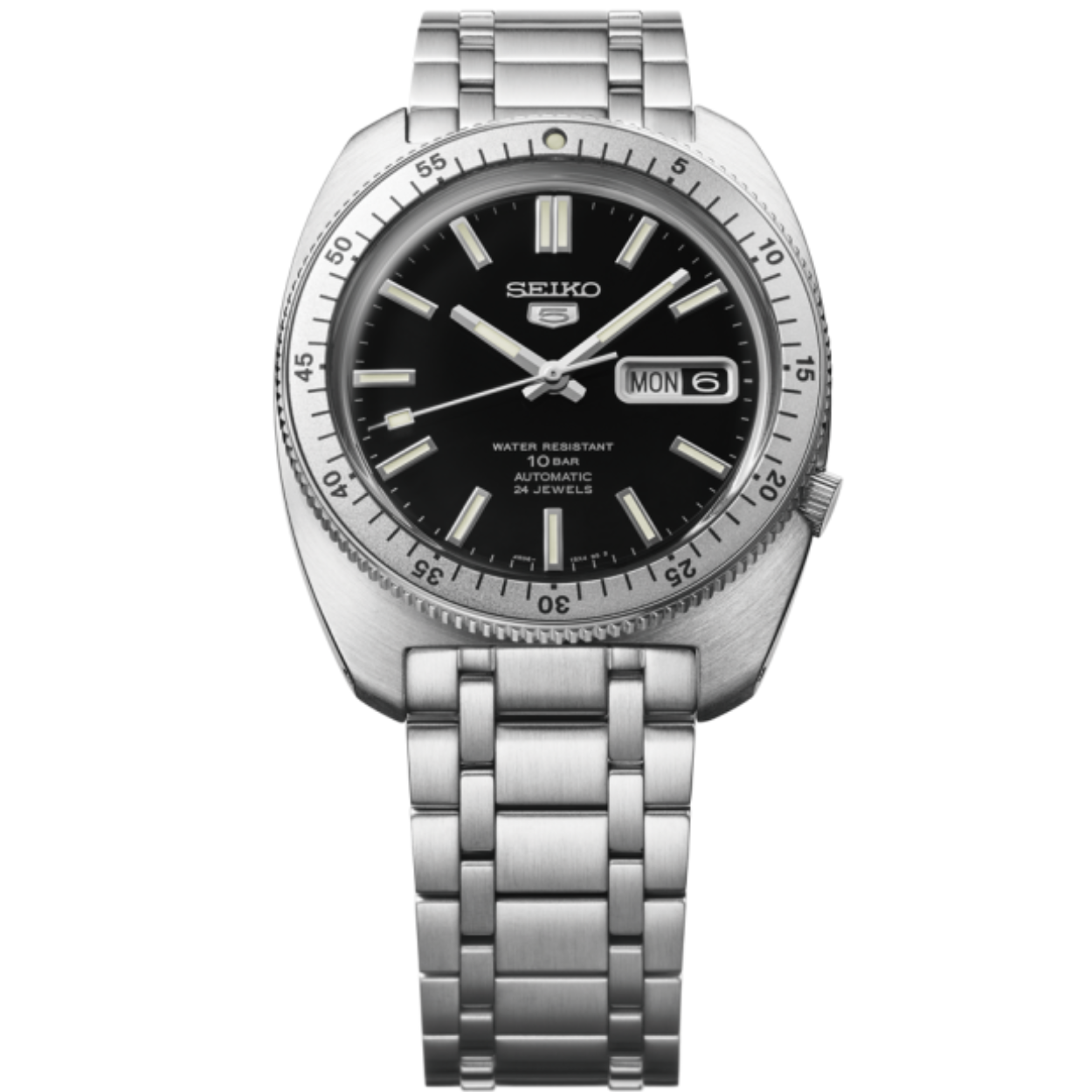 Seiko - SRPL93K1

Bestel uw Seiko 5 Sports SKX Series Heritage Design Limited Edition herenhorloge direct via www.juwelierhaesen.nl. Dit Seiko Limited Edition Seiko 5 herenhorloge is bekend onder Seiko-referentienummer SRPL93K1 en daarnaast onder het EAN: . Het horloge heeft een mechanisch uurwerk met automatische opwindfunctie dat geplaatst is in een edelstalen kast. Op de zwarte wijzerplaat is analoge tijdsweergave zichtbaar. Aan de kast zit een staal- of zilverkleurige stalen horlogeband met een vouwsluiting.

Het mechanisch uurwerk met automatische opwindfunctie biedt u datum-aanduiding, dag-aanduiding, als tijdfunctie(s). De ronde horlogekast is 100m waterdicht en voorzien van een hardlex glas.