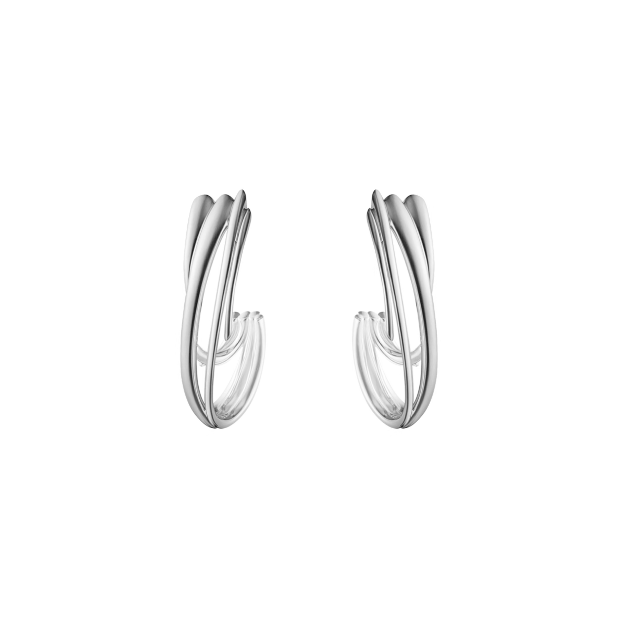 Defined by the collection's organic curves matched with sharper edges, these earsticks make for a sleek and statement look that transcends trends. The pair features a butterfly fastening.