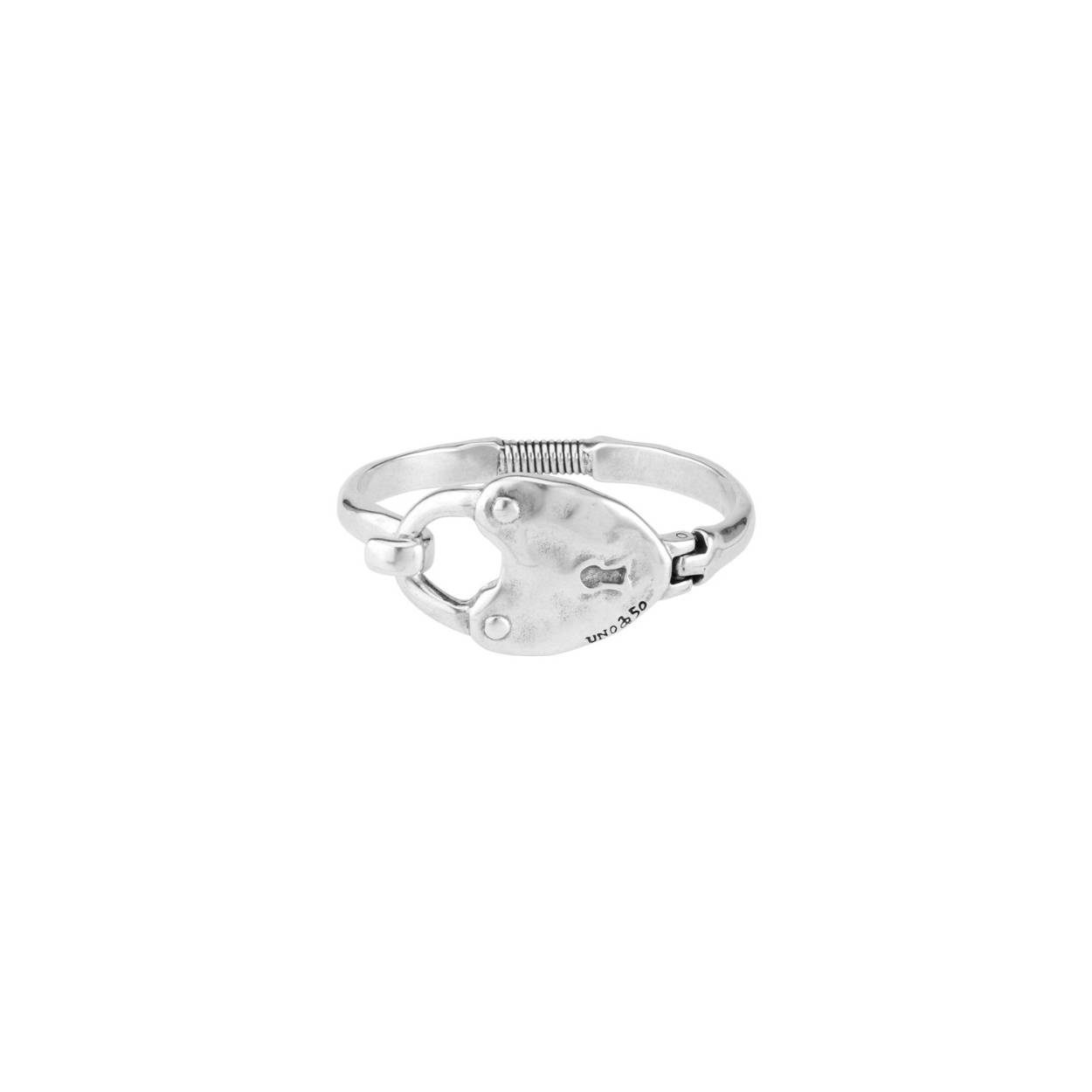 Spang armband, verzilverd, met een originele sluiting in de vorm van een harthangslot. Een bijzonder sieraad voor een unieke vrouw. Gemaakt in Spanje door UNOde50 en 100% handgemaakt.