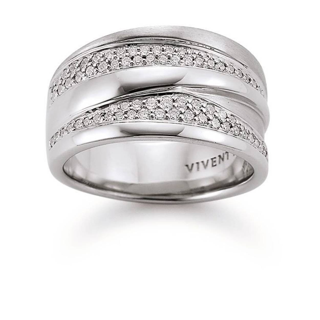 Deze prachtige zilveren ring van Viventy is bezet met zirkonia. De maat van de ring is 54. Heeft u interesse in een andere maat? Neem dan contact met ons op.
