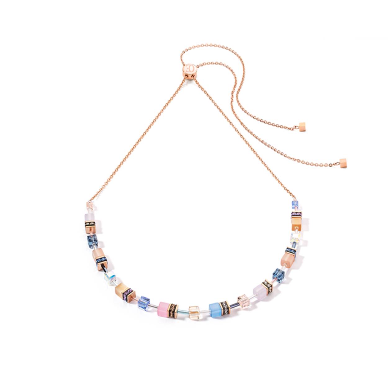 Dit is een collier van het merk Coeur de Lion gemaakt voor dames.