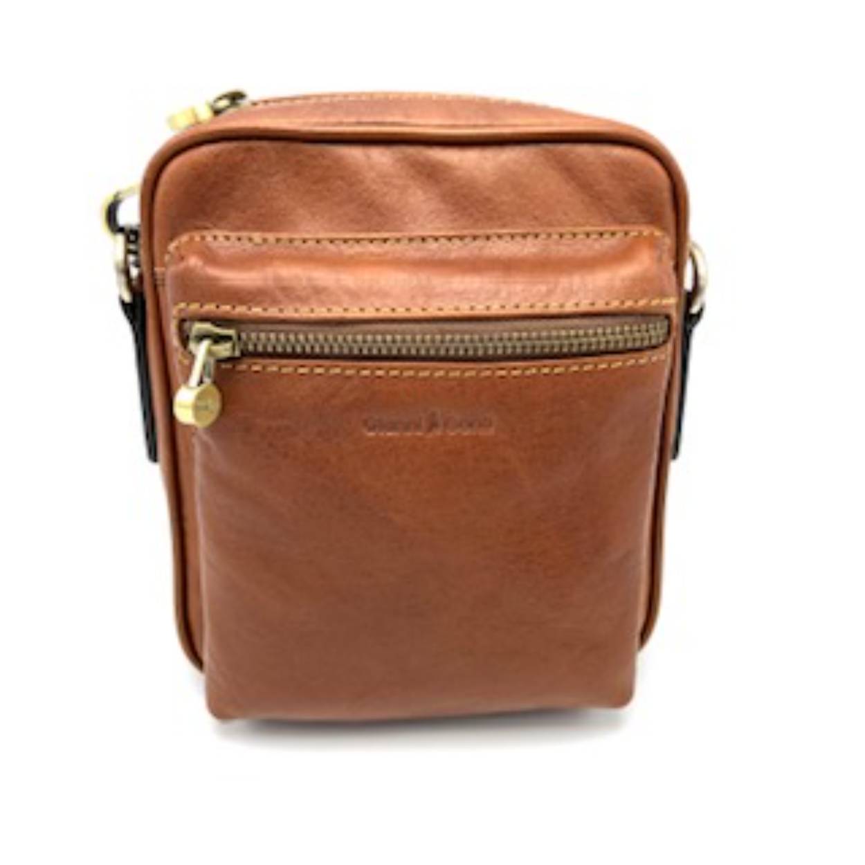 Onverwoestbaar en sterk. Deze krachtpatser is gemaakt van het beste halsleer en gemaakt in Italie.

Afmetingen:
Hoogte 20cm x breed 17cm x diep 8cm