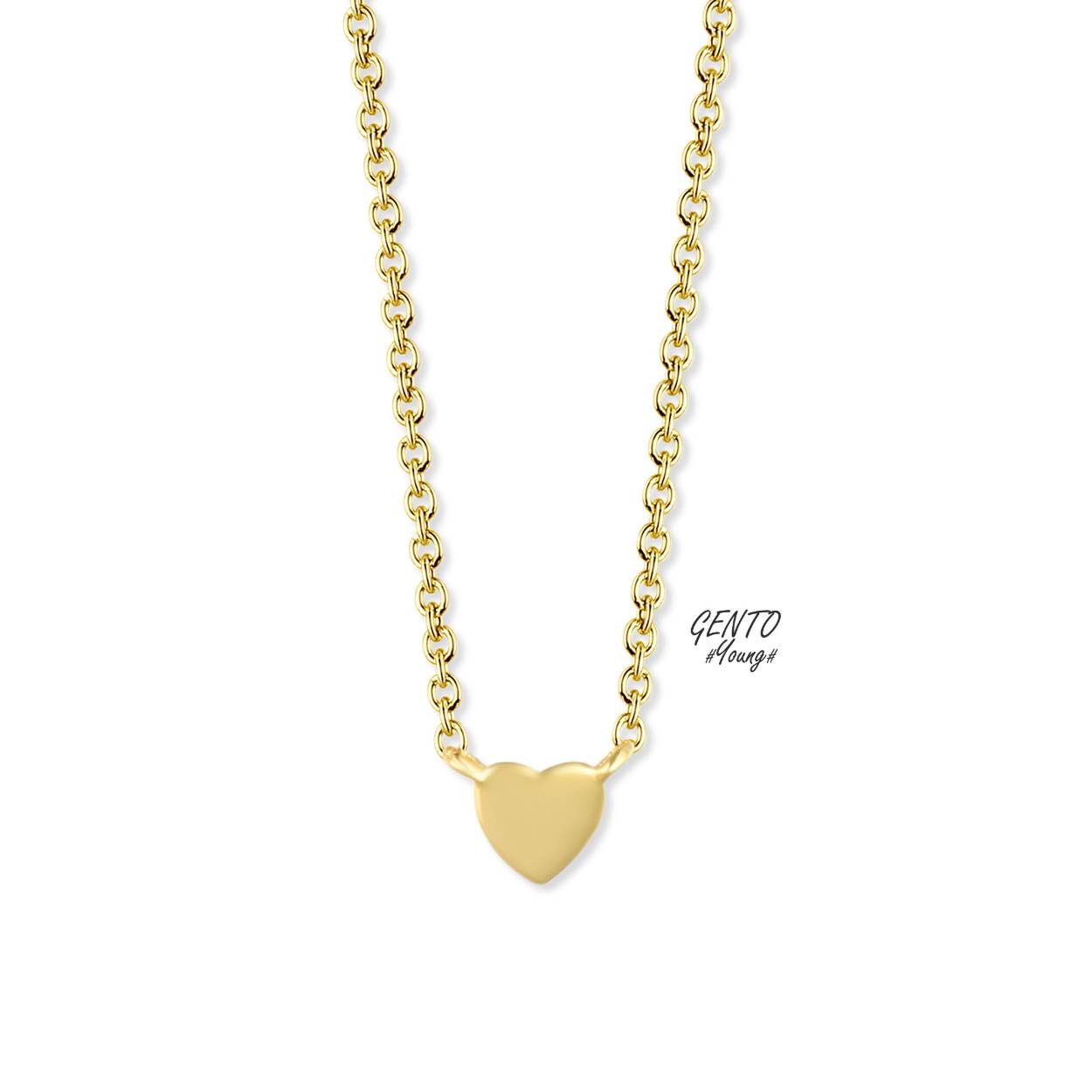 Goudkleurige ketting met hanger 'hartje' van Gento Young
Lengte: 40 - 42 cm
Materiaal: 925 zilver, verguld met 18 kt goud
Bijhorende oorstekers ook verkrijgbaar