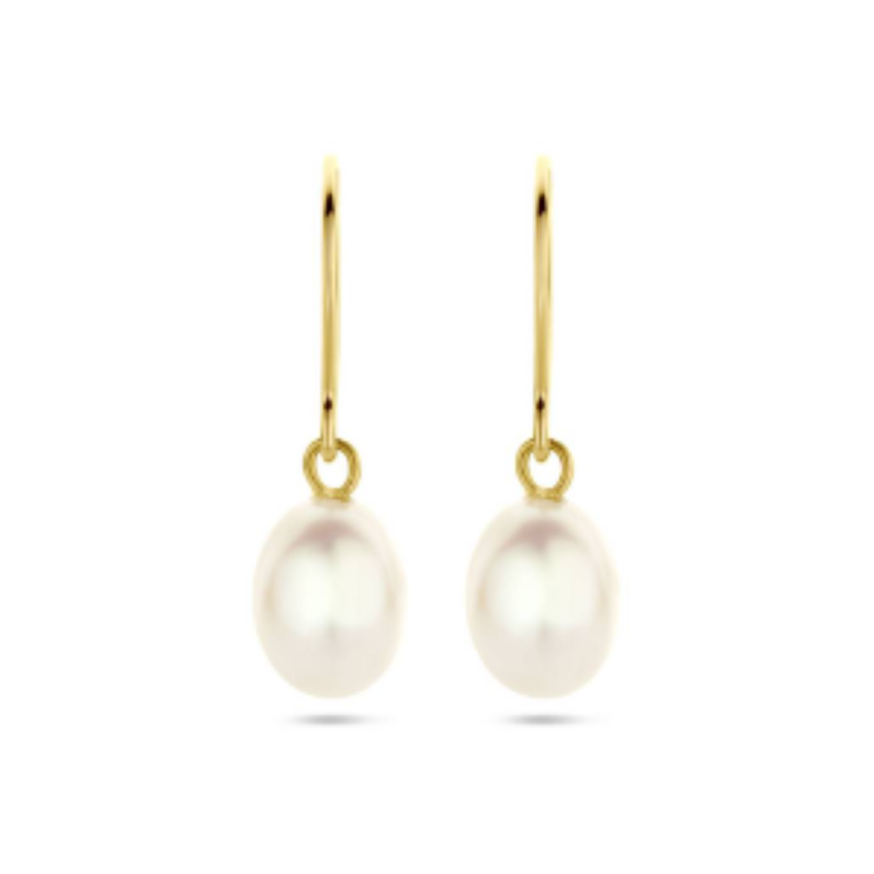 14k Geelgouden oorhangers uitgevoerd met parel. De oorhangers hebben een totale hoogte van 24mm.
