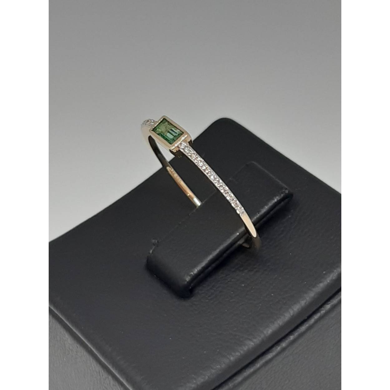 goud ring 14k
diamond 20-0.05 hsi0.1314kt 
