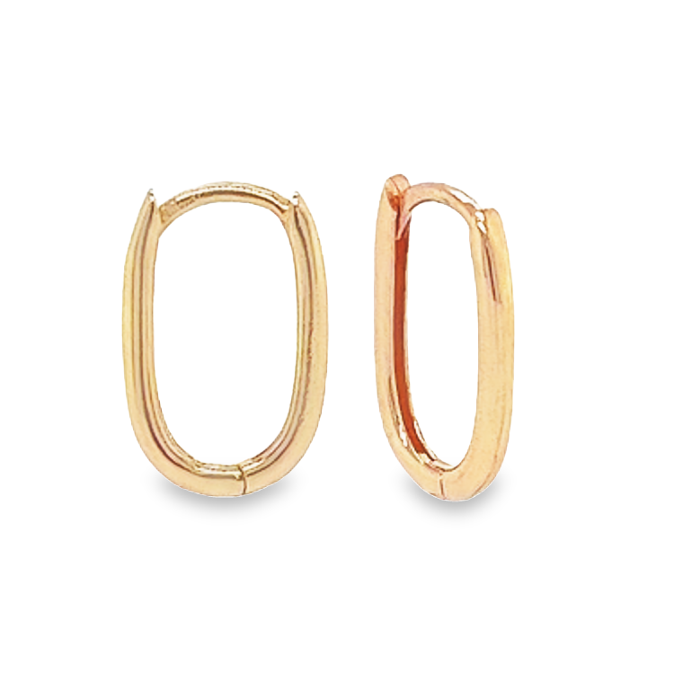 Deze 14-karaats geel rosé oorringen zijn ontzettend leuk! De ringen zijn langwerpig en gebold van vorm. Deze oorringen zijn perfect voor liefhebbers van rosé goud.