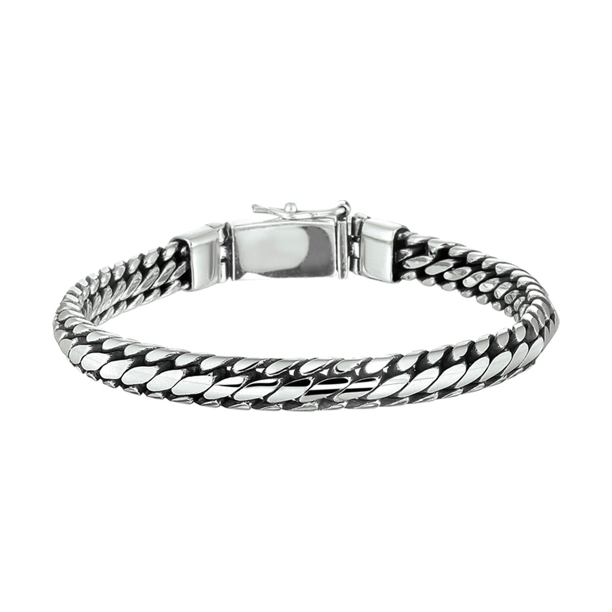 Geoxideerd zilveren armband. 
Breedte: 6 mm
Langste lengte: 21 cm