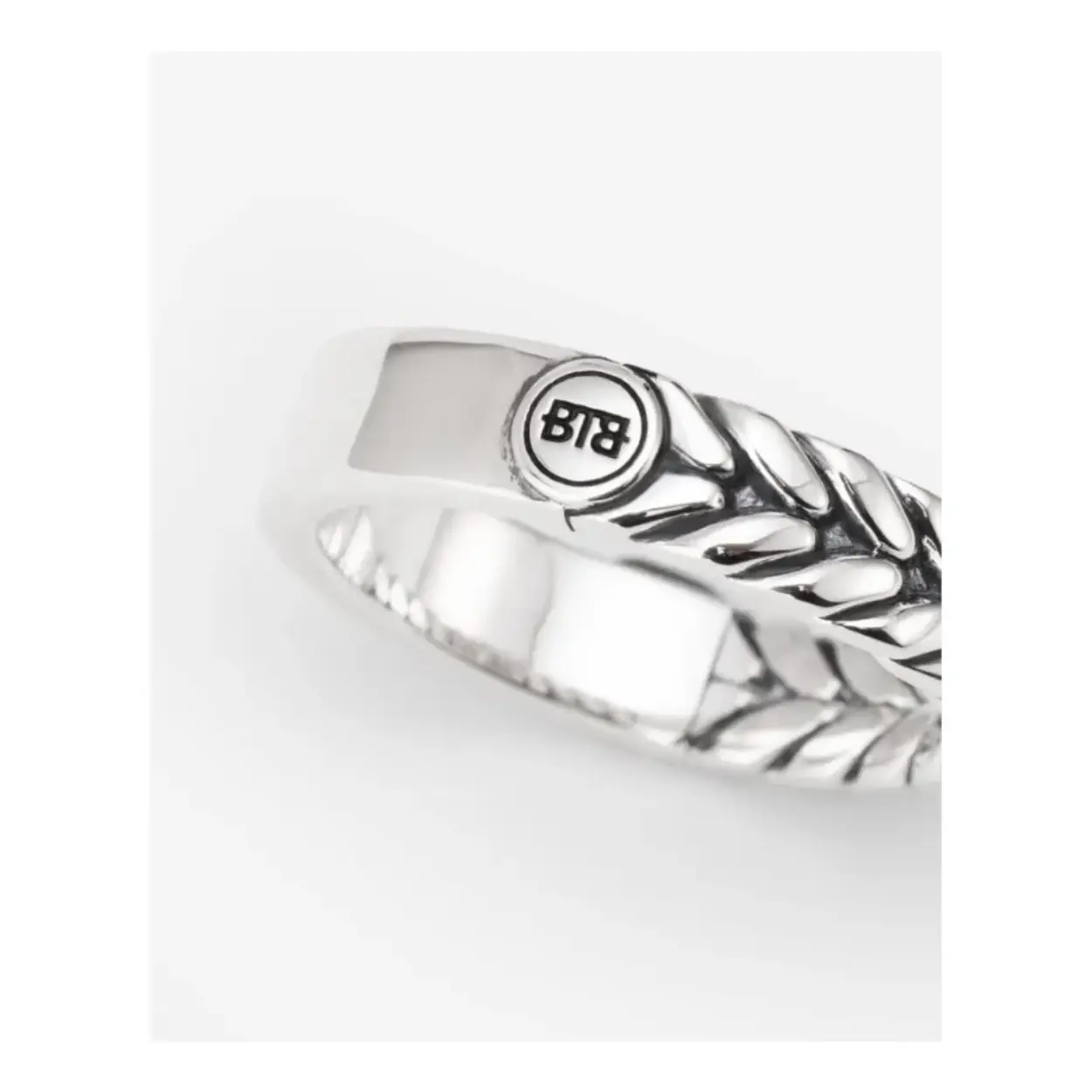 BARBARA SMALL DUAL RING ZILVER
Modelcode: 332