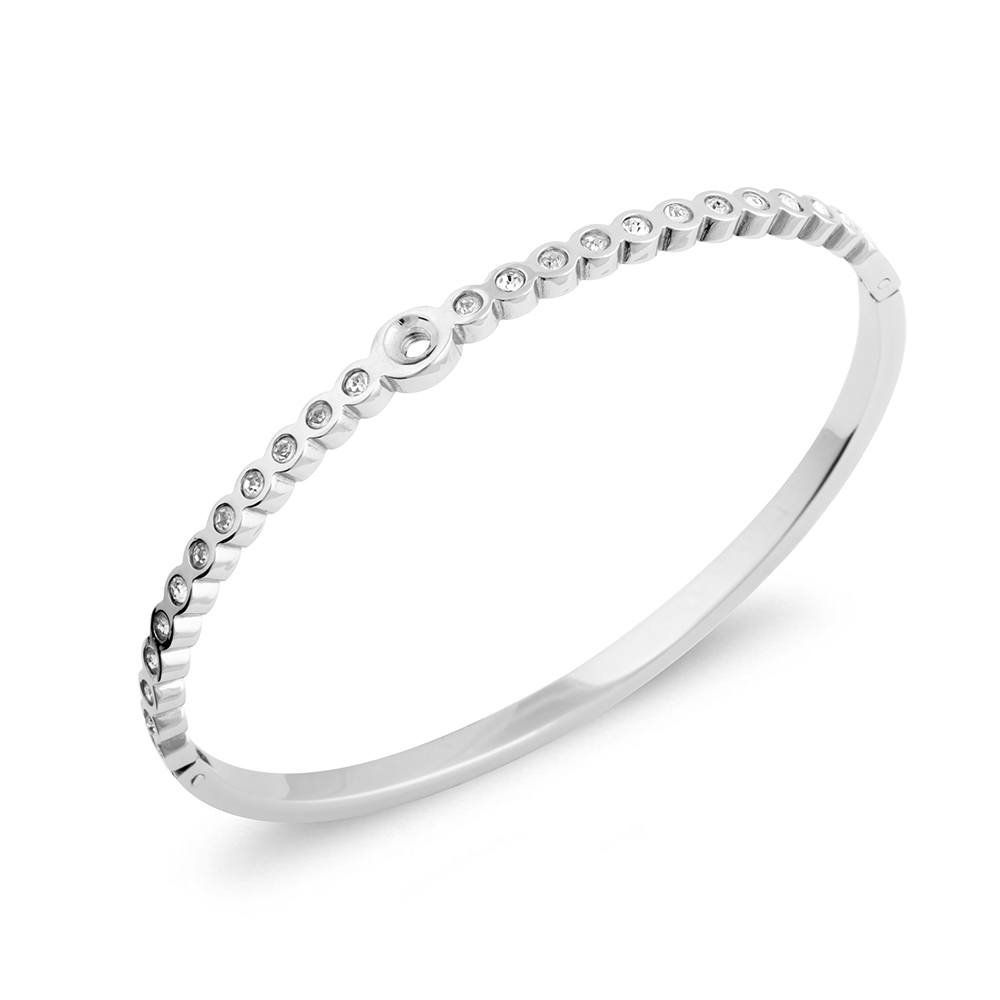 De Twisted wave armband (maat M) is een schitterende gesloten armband en is perfect te combineren met de Twisted Wave of Friends Wave ring. De Melano Twisted Wave cz armband is aan de bovenzijde voorzien van kleine cz steentjes in de kleur Crystal. Deze armband is stijlvol en zorgt net voor dat tikkeltje extra!