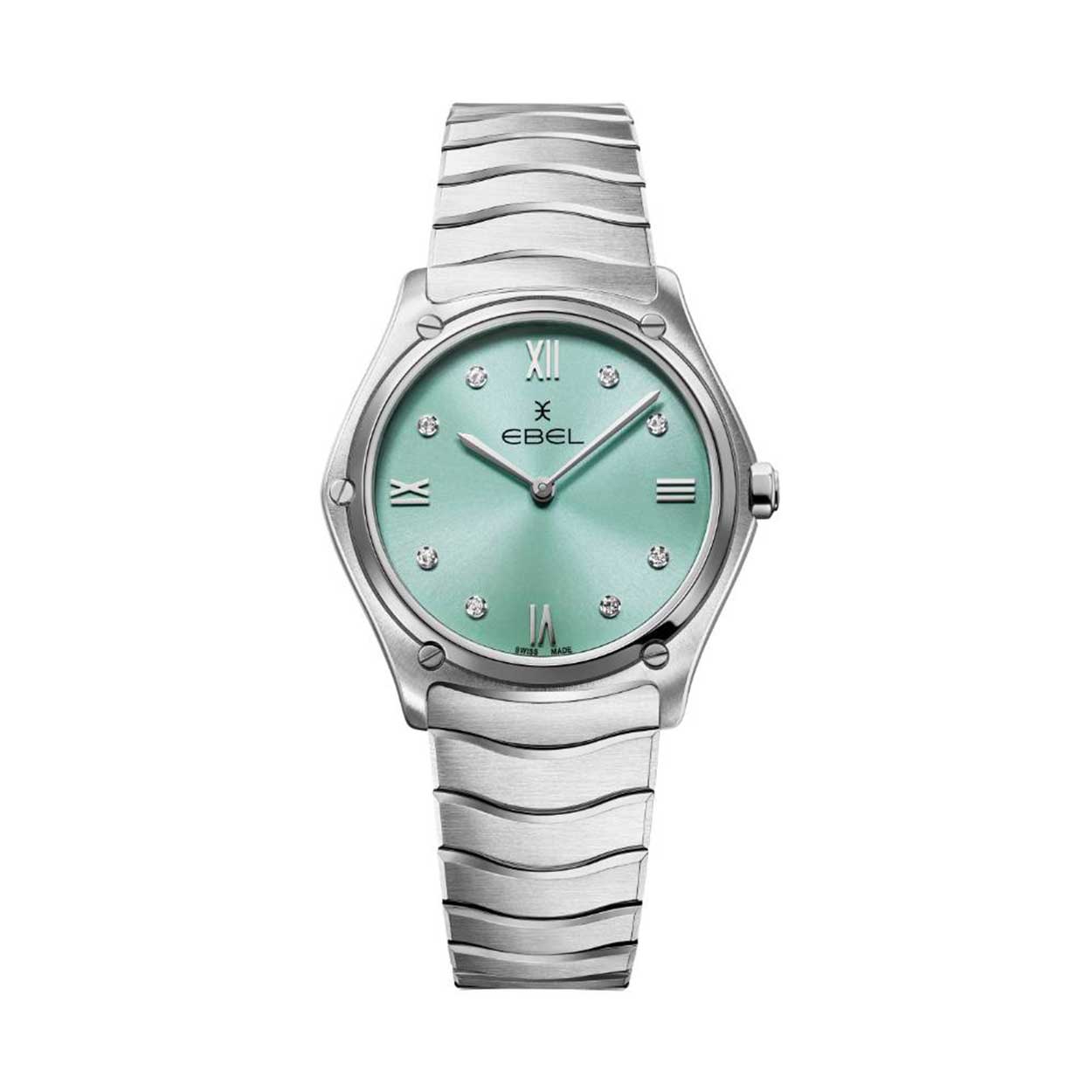 De Ebel Sport Classic 1216565 is een verfijnd horloge met Zwitserse quartzbeweging. Het heeft een elegante zilveren band en een wijzerplaat met echte diamanten als index. Dit horloge is antiallergisch, analoog en heeft geen datumaanduiding. Draag het als een stijlvol accessoire bij zowel formele als alledaagse gelegenheden voor een tijdloze uitstraling.