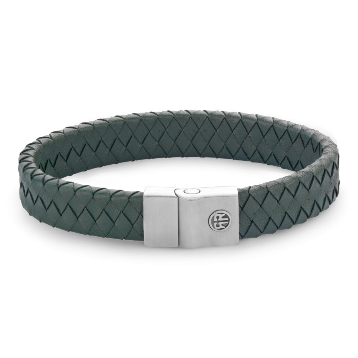 Deze Full Metal Premium armband van Rebel and Rose is een leren armband van 12 mm breed met een sluiting van edelstaal. Het R&R logo is in 3D op de sluiting aangebracht. De unieke (PSR*) sluiting bestaat uit twee delen die perfect in elkaar vallen, zonder dat daar hulpmiddelen als magneten voor nodig zijn. Het leer is met veel zorg en vakmanschap handmatig gelooid en gevlochten door de ambachtslieden van Rebel and Rose. 