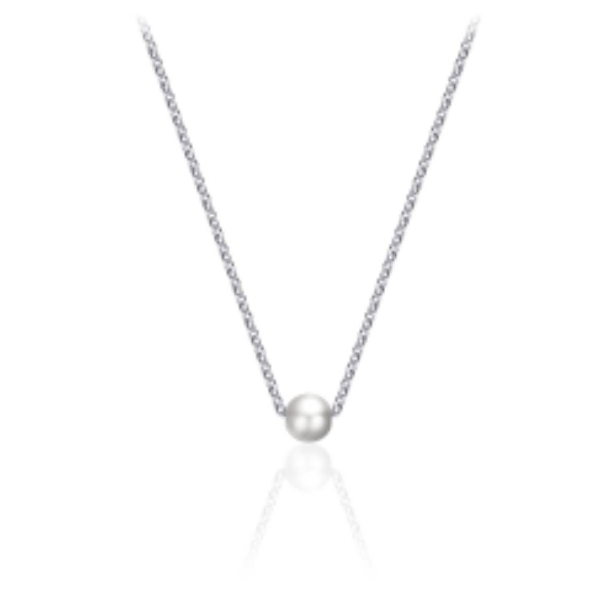 Zilveren collier anker schakel met parel. Het collier is te dragen vanaf een lengte van 42 cm, maar gemakkelijk te verstellen tot 47 cm. 

Leuk om te combineren met de bijpassende ring R388, R389, R398 en/of oorstekers E1025, E1027, E1029 en/of 
oorhangers E1023/7.