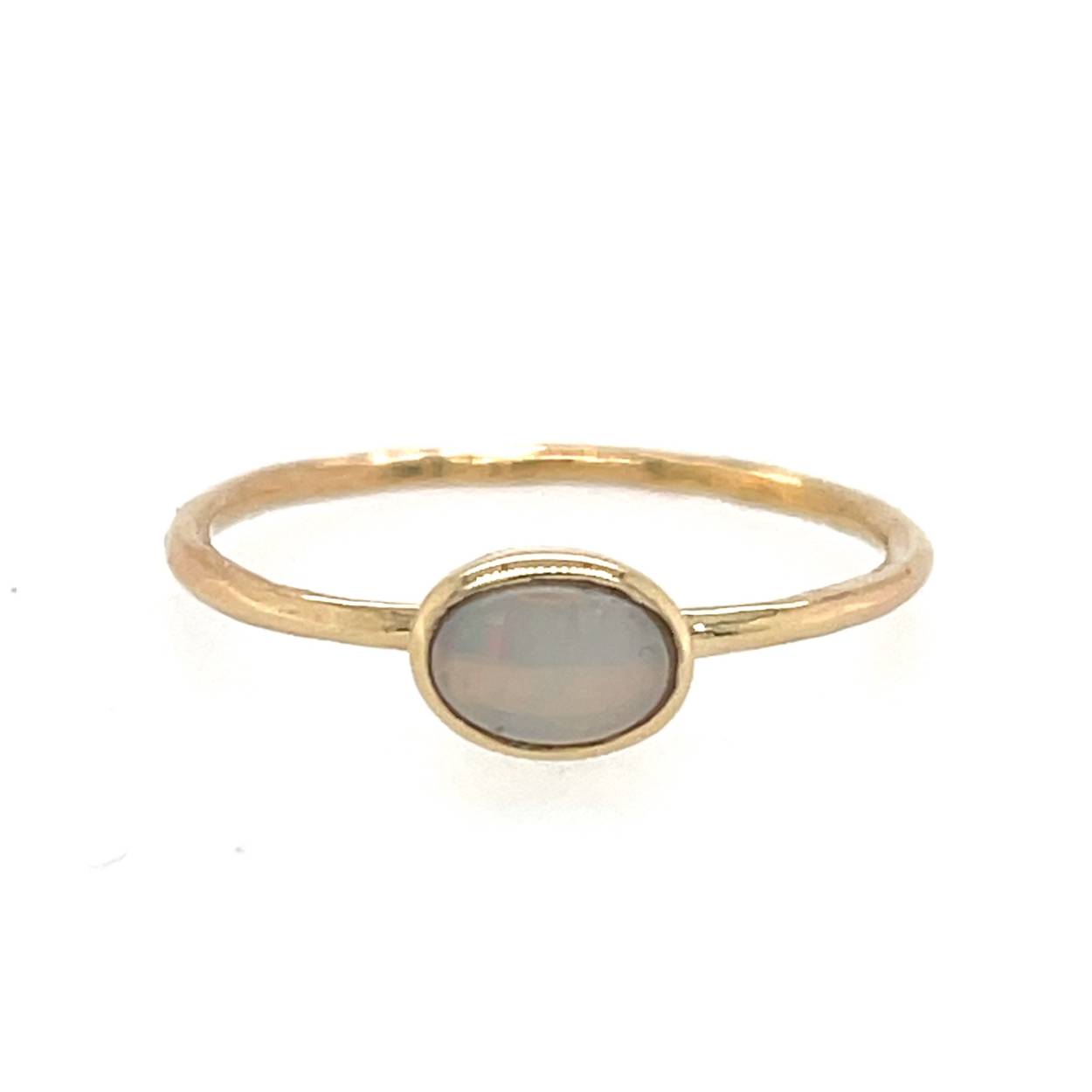 stack ring met Australische opaal ovaal 4x6mm