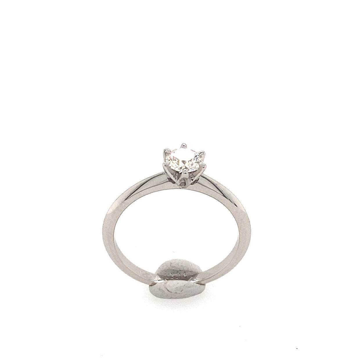 14 krt witgouden solitair met 0.52ct briljant geslepen diamant w/si
