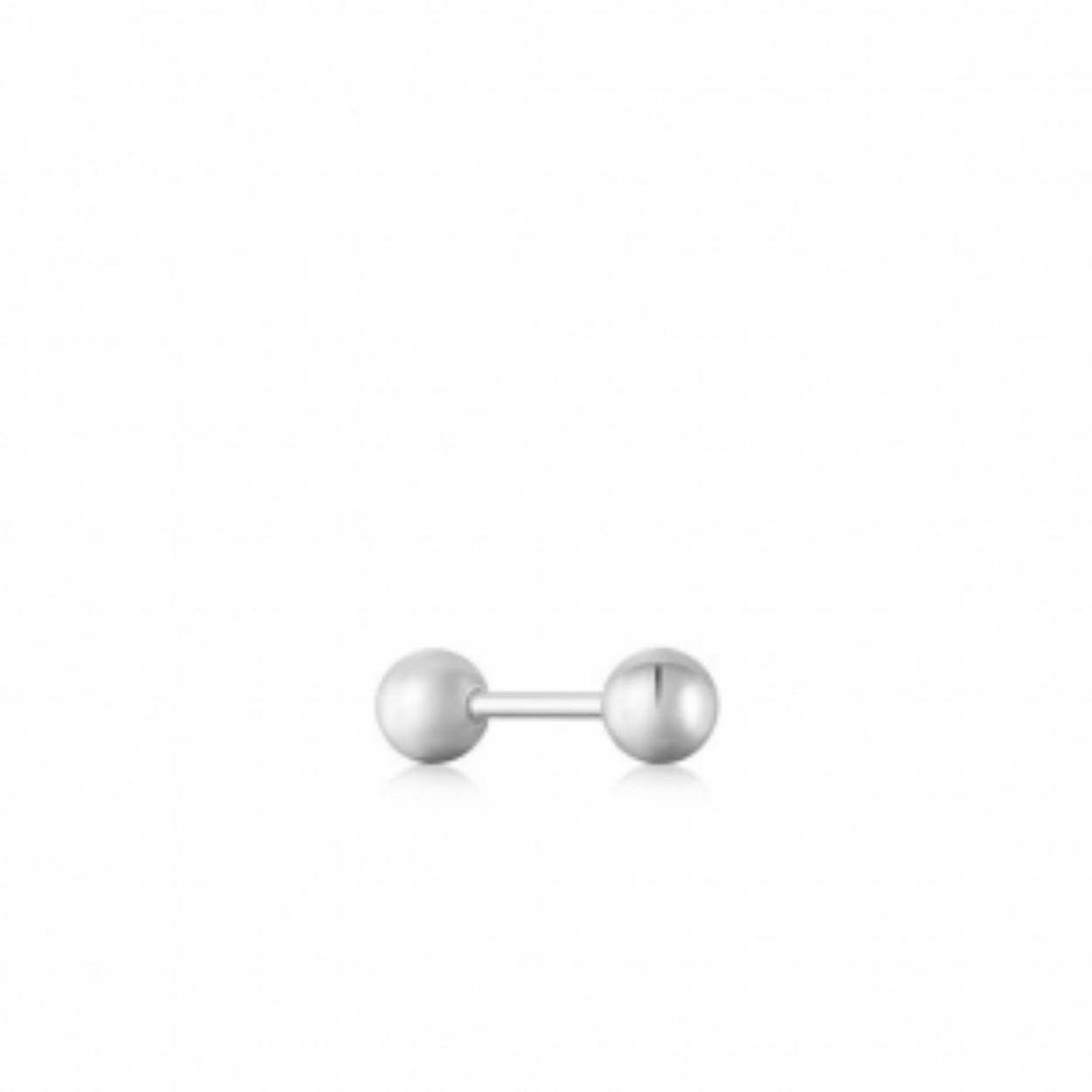 Deze prachtige Sphere Barbell Single Earring uit de Ear Edit-collectie van Ania Haie wil je elke dag dragen! De piercing heeft een neutrale uitstraling en kan hierdoor goed gecombineerd worden met andere oorbellen. Mix and match voor een unieke look. De piercing kan gedragen worden als oorbel op meerdere plekken in het oor.