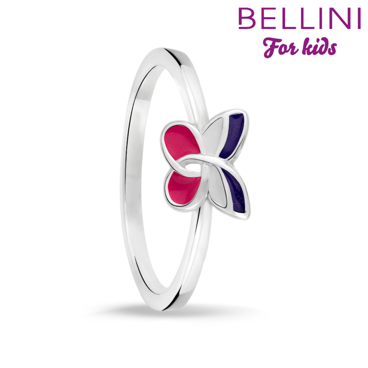 Bellini zilveren ring vlinder met paars, wit en roze details. De ring is in meerdere maten te leveren. Draag de ring met de bijpassende oorstekers en hanger. Alle Bellini kindersieraden worden geleverd in het bijbehorende roze sieradendoosje of buideltje en zijn een perfect cadeau voor een verjaardag, zwemdiploma, communie of andere feestelijke gelegenheid. Bellini for kids is een sieradenlijn welke speciaal voor de jonge meisjes is ontworpen. De gehele Bellini collectie is gemaakt van het eerste gehalte zilver (925) en voorzien van zirkonia's of vrolijk gekleurd emaille.