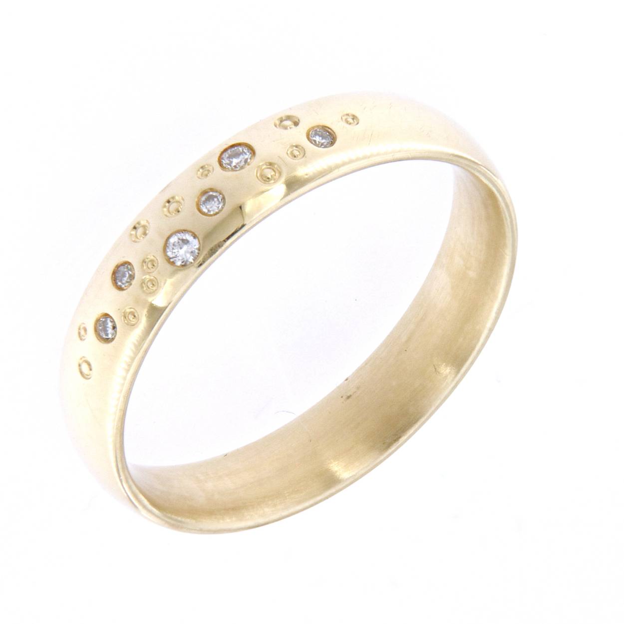 ring in 18kt geel goud met briljant 0.06ct