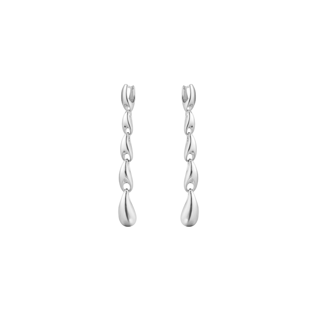 Four organic sterling silver links end with a teardrop shape to create this contemporary pair of hinged hoop earrings. Designed by Jacqueline Rabun, the pieces combine a bold look with Georg Jensen's sculptural design language. A piece designed to make a statement and celebrate the beauty of individuality.