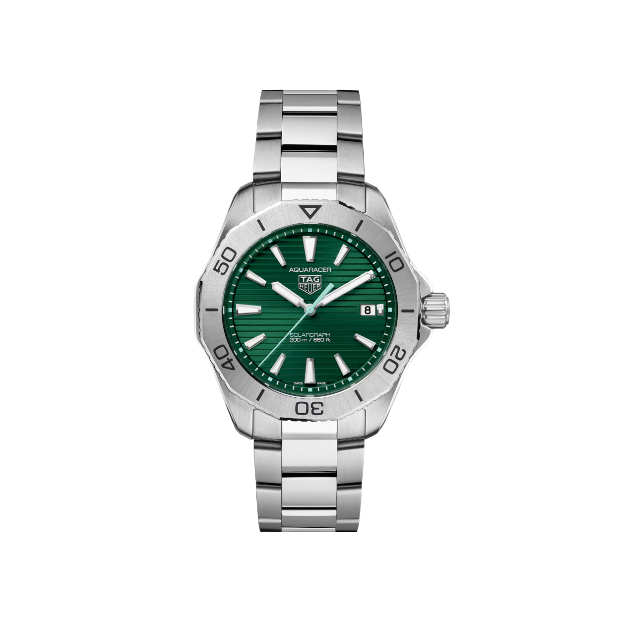 Dit TAG Heuer horloge behoort tot de Aquaracer collectie.
Referentienummer: WBP1115.BA0000

Geïnspireerd door de diepgroene tinten van het bos, is deze 40MM TAG Heuer Aquaracer waar natuur en innovatie samenkomen. Het Calibre TH50-00 uurwerk dat de baanbrekende Solargraph-technologie integreert, is het een bewijs van blijvende kwaliteit en dagelijks gemak.

De groene sunray geborstelde wijzerplaat is een subtiele hint naar de natuur, aangevuld met rhodium-geplateerde indexen en wijzers die gevuld zijn met witte Super-LumiNova® voor optimale zichtbaarheid tijdens elk avontuur.

Benut de onbeperkte energie van de zon met de Solargraph-technologie van TAG Heuer. Zeg vaarwel tegen het vervangen van batterijen; dit horloge laadt moeiteloos op met zowel natuurlijk als kunstlicht.

De gepolijste stalen kast huist een platte unidirectioneel draaiende bezel, die zowel stijl als functionaliteit biedt. Het horloge met een waterbestendigheid tot 20 ATM / 200 M is klaar voor elk avontuur.

Uw TAG Heuer is 24 maanden na aankoop beschermd onder fabricagegarantie. Door het horloge te registreren op MyTAGHeuer kunt u deze garantieperiode met nog eens 3 extra jaar verlengen!