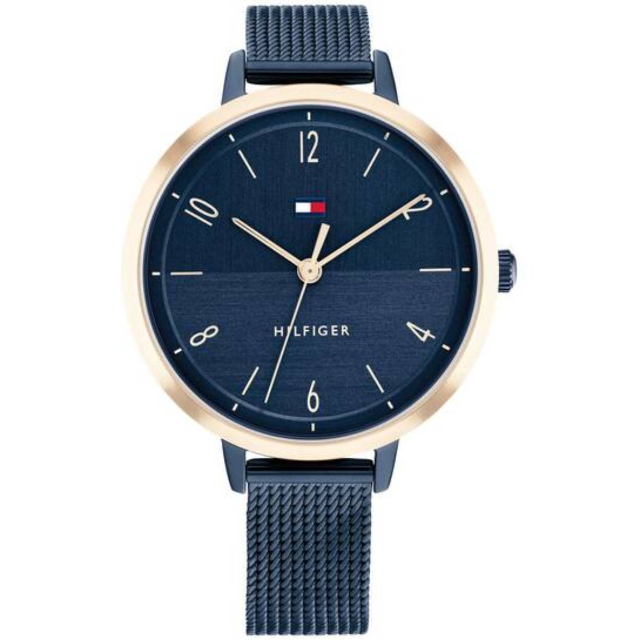 Dit Tommy Hilfiger horloge behoort tot de Florence collectie.
Referentienummer: TH1782581

Dit horloge van Tommy Hilfiger is een klassiek dameshorloge die zeker in je collectie past. Het stalen dameshorloge heeft een ronde blauwe kast met een gladde zacht rosékleurige bezel en een blauwe wijzerplaat met daarop de merknaam en het Tommy logo. Aan de kast zit een fijne blauwe milanese band die op lengte verstelbaar is door middel van een schuifsluiting. Het horloge heeft een mineraalglas, een doorsnee van 38mm en is 3 ATM.  
