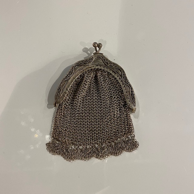 Zilveren miniatuur tasje antiek
