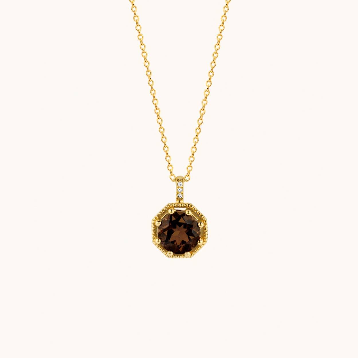 Get lost in a mysterious Smokey Quartz - a strong octagon shape in a vintage-inspired 14 carat gold setting. A gentle glare by 3x white diamonds completes this deeply alluring necklace.


Ref: M1665 | Necklace | 14k Gold | 10.00 x 14.50 x 4.50 mm | Smokey Quartz Round Brown: 1pc , White Diamond: 3pc
