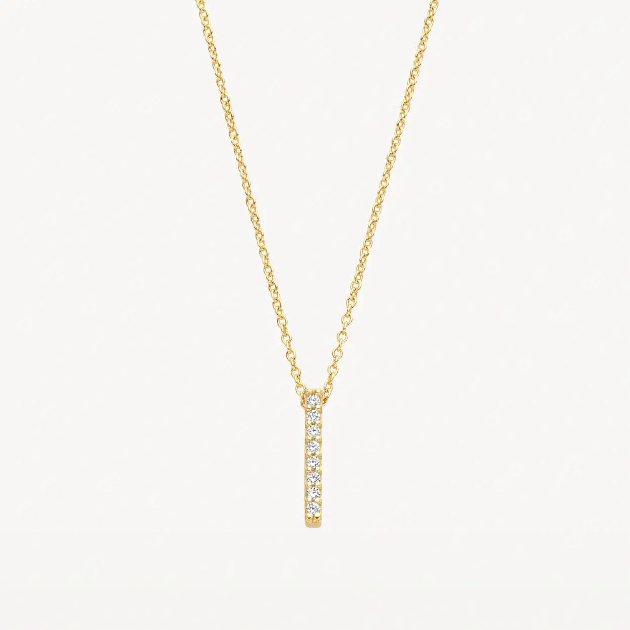 Aan dit 14k geelgouden collier schittert een hanger bezet met acht sprankelende zirkonia’s. De lengte van het collier met roloschakels is 42 cm. Deze eyecatcher staat prachtig op zichzelf maar kan ook mooi gecombineerd worden met andere sieraden uit onze collectie. 