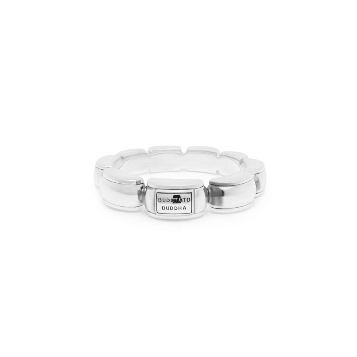 De iconische Batul schakel, met een vernieuwend design. Een tijdloze klassieker met onze kenmerkende licht aangebrachte zilveren oxidatie look. Deze Refined Batul collectie bestaat uit een ketting, armband, ring en oorbellen.