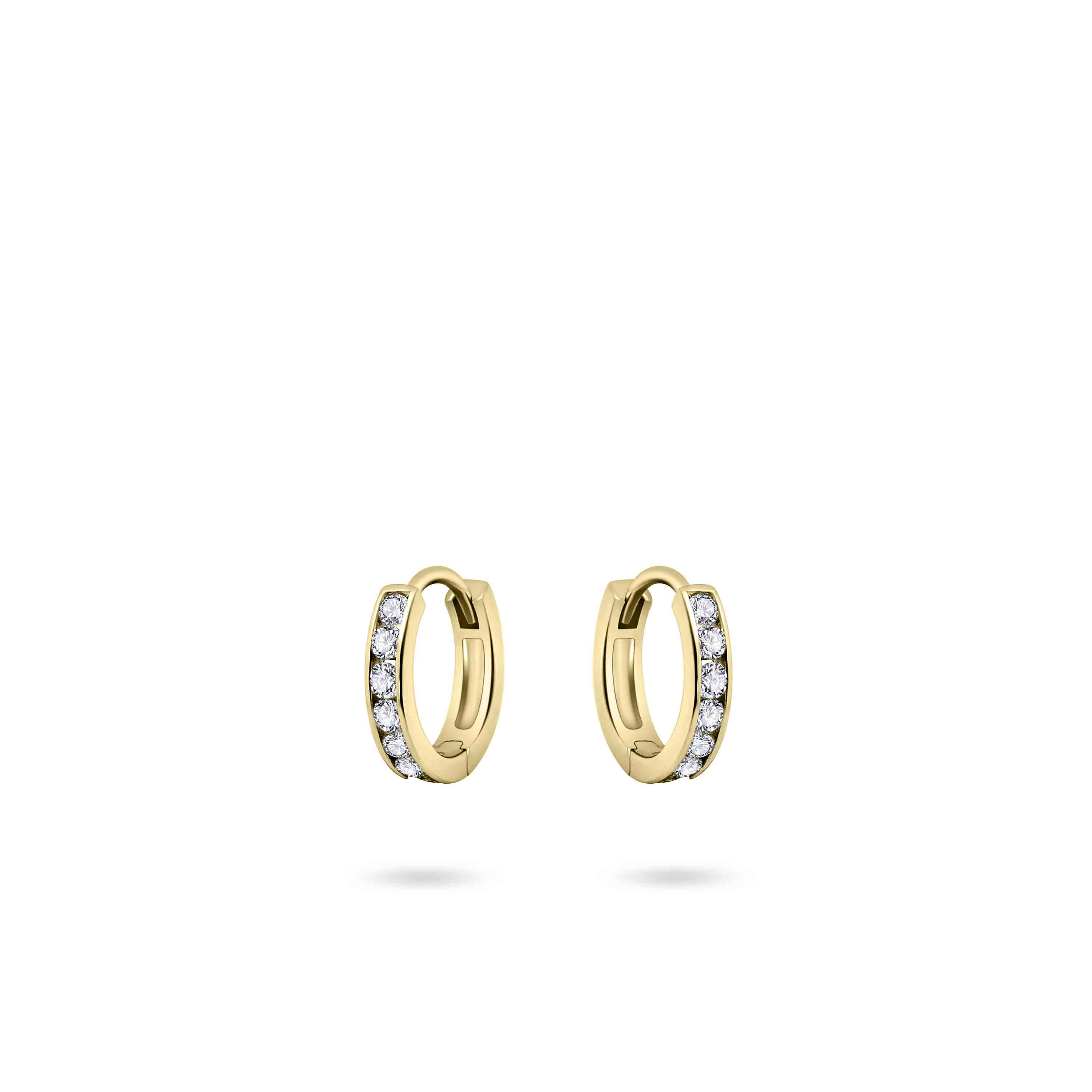 14k geelgouden oorringen met zirkonia. 