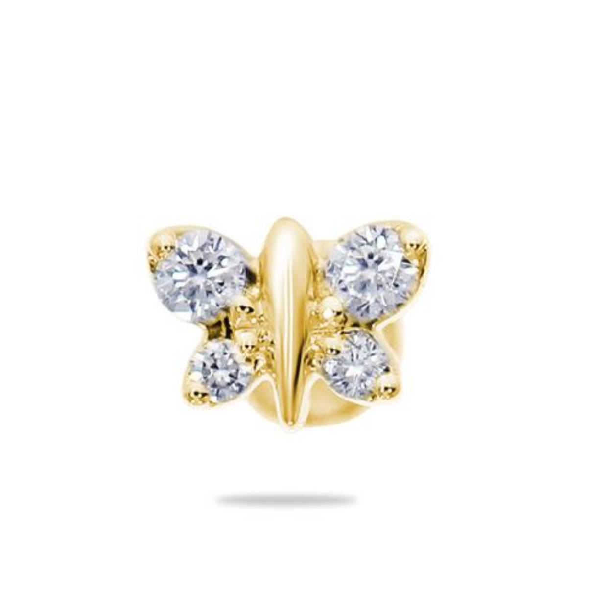 Deze iconische vlinderpiercing is werkelijk prachtig. Voeg een vleugje natuur en een prachtige schittering toe aan je oor met deze schattige oorpiercing.

De diamanten vlinderpiercing is gezet met 4 ethische, natuurlijke diamanten, goed voor een totaal van 0,04 karaat. De diamanten zijn gezet in massief, gerecycled 18-karaats goud, wat betekent dat de piercing van extreem hoge kwaliteit is en een leven lang meegaat.