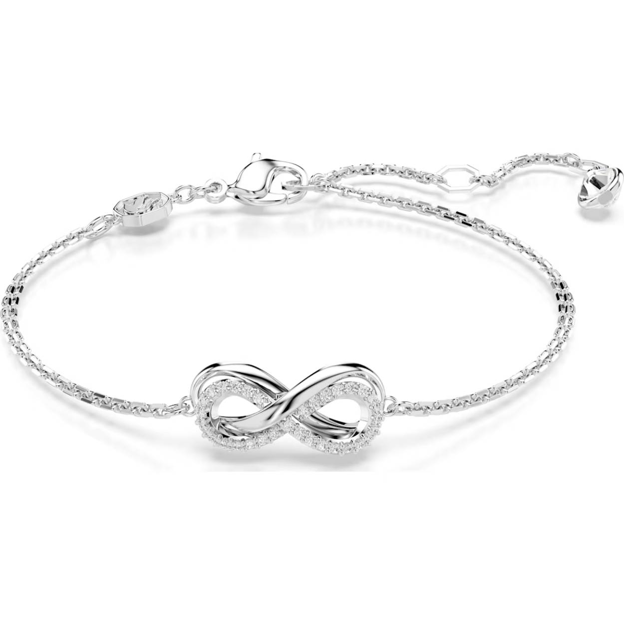 Een fijn armbandje, van het merk Swarovski, met een dubbel infinity symbool, gezet met glinsterende Swarovski kristallen