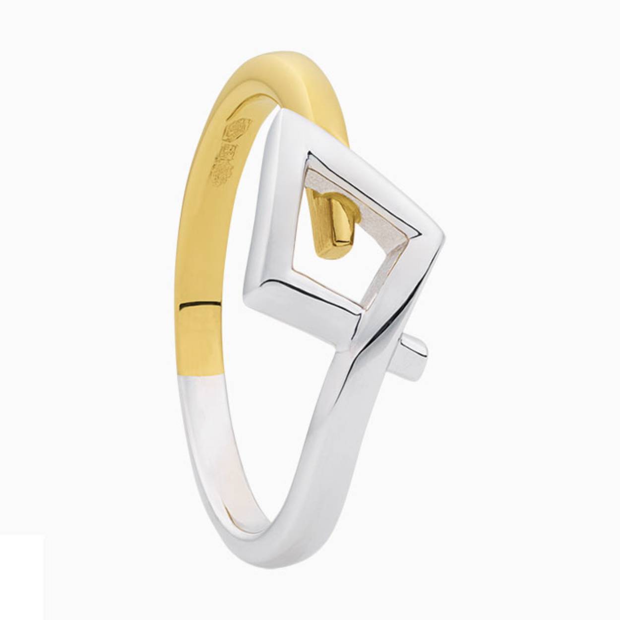 Stijlvol 14kt. gouden bicolor gouden ring met fantasie ruit.

Ook verkrijgbaar:
Bijpassend collier C2019/65 en oorknoppen OK2019/65