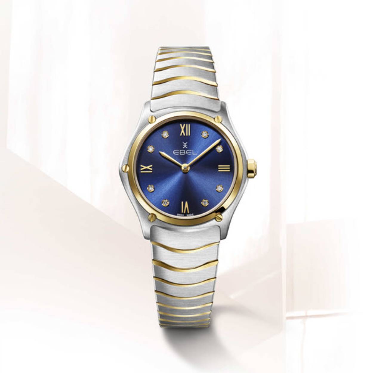  Juwelier Schilder Vlugt is een officiële dealer van EBEL. U kunt dit horloge direct bestellen of neem contact met ons op via mail, telefoon of het contactformulier en wij helpen u graag verder. 