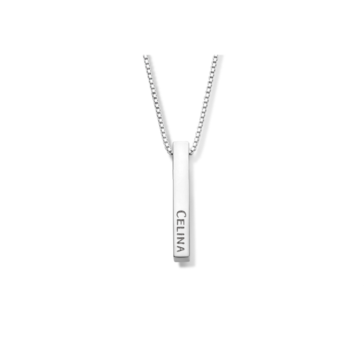 Een echte bestseller! De driedimensionale bar ketting is een echte blikvanger. Er kunnen tot 4 namen worden gegraveerd.

De hanger wordt standaard geleverd met een Venetiaanse ketting van 45 - 50 cm.
let op de levertijd 10 werkdagen ivm graveren