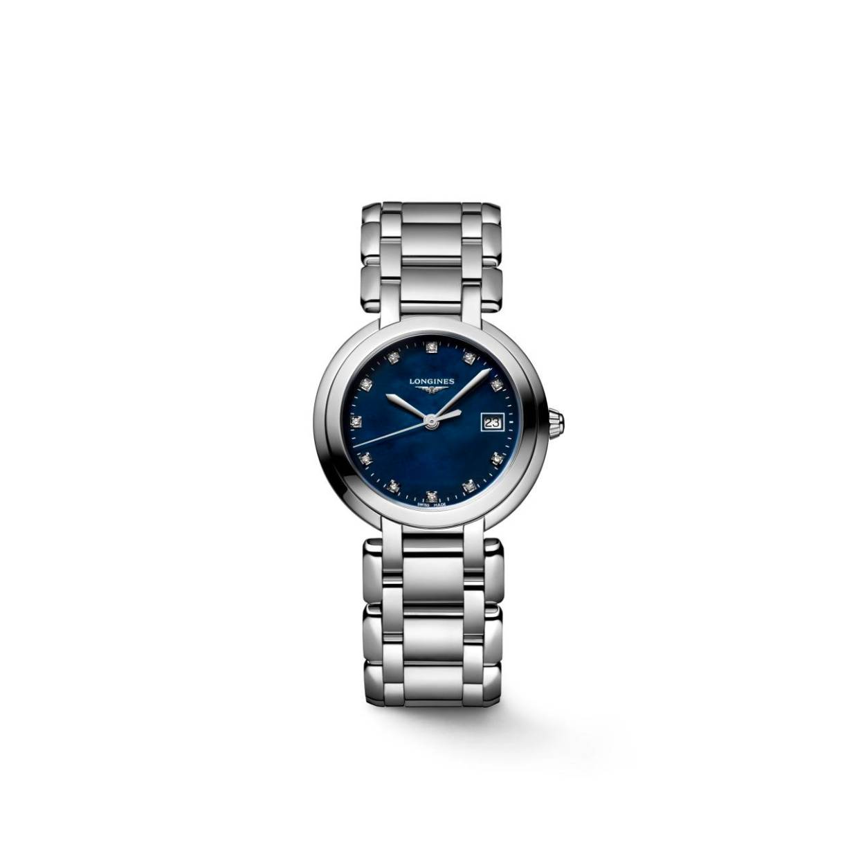 Dit Longines horloge behoort tot de PrimaLuna collectie.
Referentienummer: L8.112.4.98.6

De Longines is voorzien van een quartz uurwerk. De kast en band zijn gemaakt van roestvrij staal. Het horloge heeft een diameter van 30 mm en is getest op een waterdichtheid van 3 ATM / 30 meter. De blauwe parelmoer wijzerplaat is voorzien van 11 top wesselton VS-SI diamanten met een totaal van 0.044ct. Het horloge heeft een krasbestendig saffierglas met meerdere lagen anti-reflecterende coating aan beide zijden

