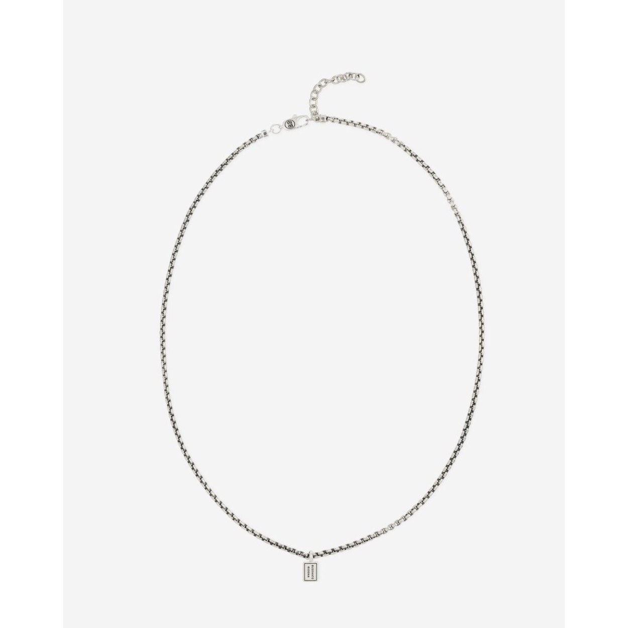 Ons nieuwe assortiment stapelen ontsluit oneindige mogelijkheden door je in staat te stellen verschillende stukken op elkaar te stapelen en herinneringen aan elk tijdperk in je leven met je mee te dragen. Vier elke mijlpaal met een ander stuk en vertel je eigen verhaal waar je ook gaat. Omarm de veelzijdigheid van onze stapelcollectie met onze stapelbare kettingen. Vier elke mijlpaal, elke fase en elk moment van groei met deze verfijnde stukken die je herinneringen voor altijd laten voortbestaan. De Venetian Stacking Necklace is ontworpen in Amsterdam en ethisch verkregen uit 100% gerecycled zilver in Zuidoost-Azi&euml;. Wij geloven dat je alle veranderingen moet vieren: geloof jij dat ook?