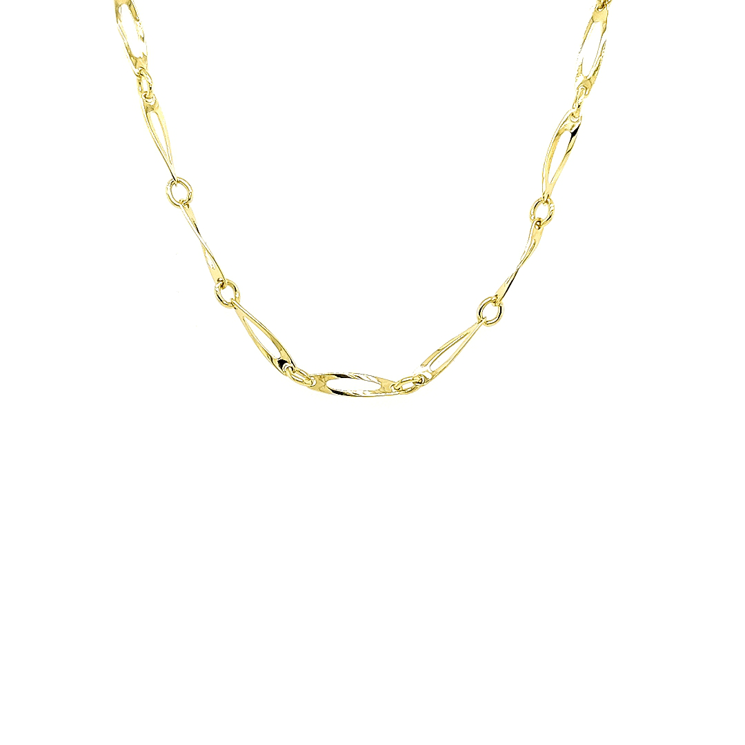 Dit geel gouden collier heeft een fijne uitstraling, maar is stevig en solide gemaakt, de schakels zijn namelijk massief. Het collier is volledig glad gepolijst. 


Collier GCS121WRSM is een set met armband GAS154WRSM.