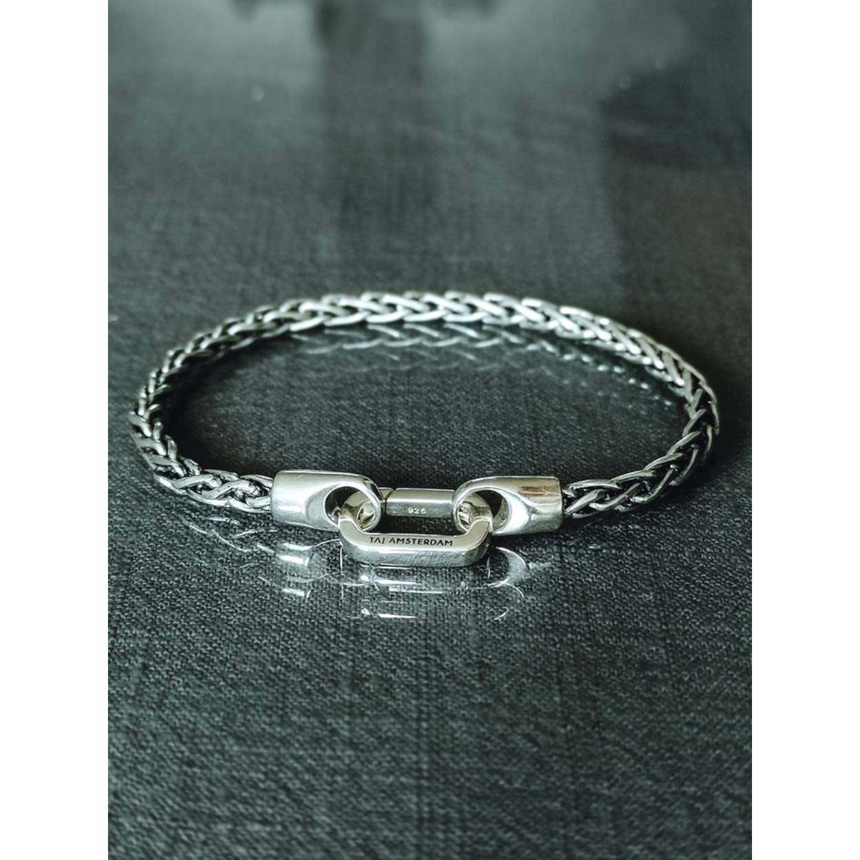 Herenarmband met bijzondere sluiting