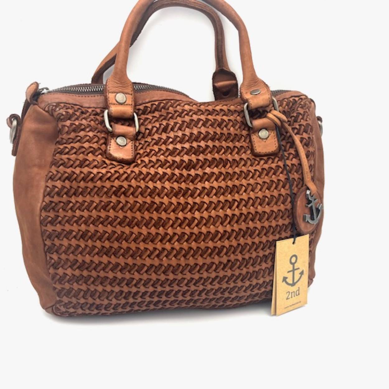 Afmetingen:
Hoogte 23cm x breed 30cm x diep 10cm
