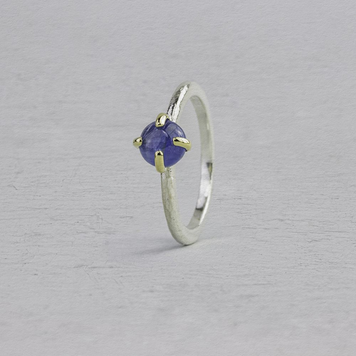 Jeh Jewels Ring zilver + 9 karaat + Kyaniet roosje 21106-58