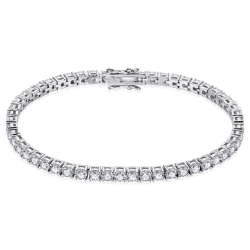 Mooie Zilveren armband gezet met vele sprankelende zirkonia's in klauwzetting is beschikbaar in de maten: 18cm, 19cm, 20cm. 

Beschikt over scharnier en veiligheidssluiting.

Als u dit product wilt bestellen, kan u bij het afrekenen in het kopje opmerkingen de gewenste maat doorgeven. Bijvoorbeeld: maat 19cm.