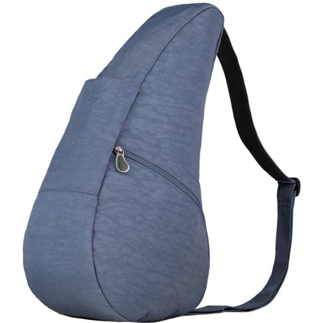 Healthy Back Bag. De "Topper" onder de rugtassen. Oersterk, sportief en modieus is deze rugtas/crossover met veel binnen- en buitenvakken. De tas is ergonomisch: ontworpen om de rug te ontlasten en de druk op de nek en schouders te minimaliseren. De unieke vorm verdeelt het gewicht over de gehele rug. Alle tassen hebben een verstelbare schouderriem met anti-slip. Tevens als schoudertas te dragen. Met de rits altijd tegen uw rug, zijn uw spullen veilig en onder handbereik, zonder dat de tas afgedaan dient te worden. Een brede keuze in materialen en kleuren maken de Healthy back bag tot de perfecte compagnon: wie u ook bent, waar u ook gaat.  Fijn voor de zomer- en wintersportvakantie of een city trip.
The Healthy Back Bag Texured Nylon Medium met Ipad vak
2 jaar garantie
Maat 49 x 28 x 18 cm. (10 liter)
Zilver kleurige voering
Veel binnen en buitenvakken
Verstelbare schouderriem
Gewicht 380 gram