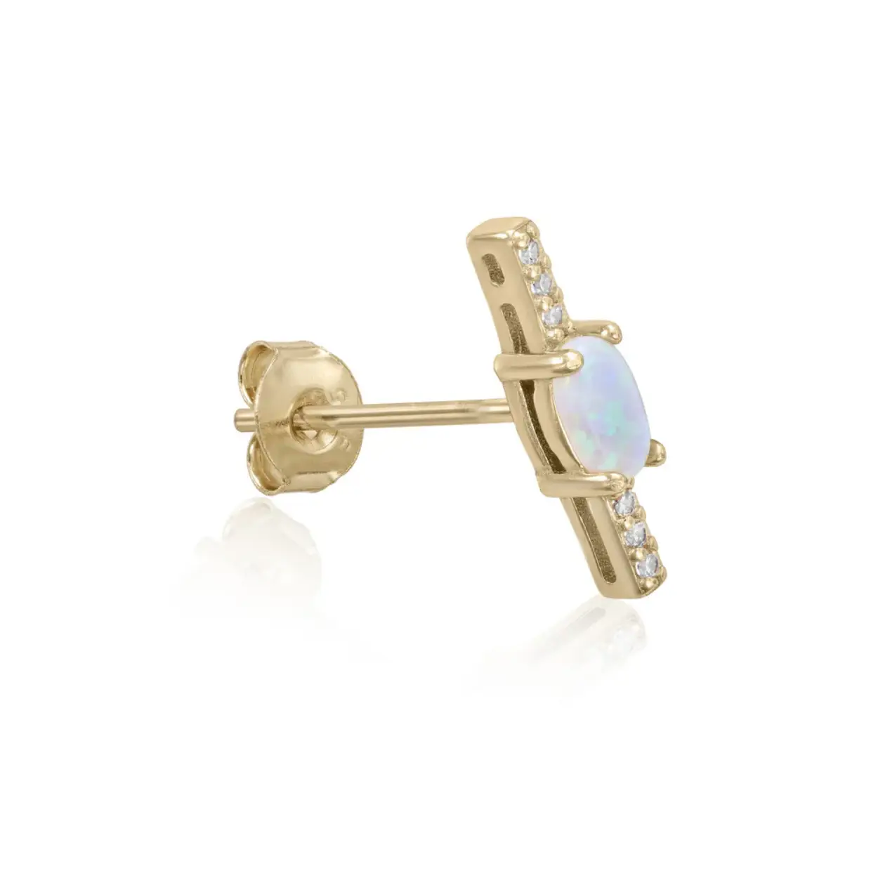 Silver gilded central opal and zirconia piercing for women. Piercing of central opal design with zirconia detail at the ends. Lightweight and comfortable earrings, so you can wear them on any occasion and combine them with other earrings. 