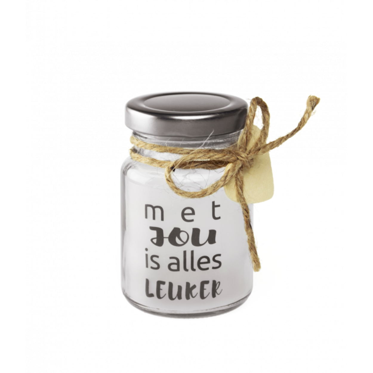 Deze prachtige star lights van Paper Dreams werken op een klein batterijtje en deze zijn ook al inbegrepen! Elke star light heeft een speciale boodschap die oplicht door middel van een ledlampje zodra je het product aanzet met de knop onder de dop. De big star lights zijn ongeveer 15 centimeter hoog met een diameter van 6,5 centimeter, terwijl de little star lights ongeveer 8,5 centimeter hoog zijn met een diameter van circa 5 centimeter.