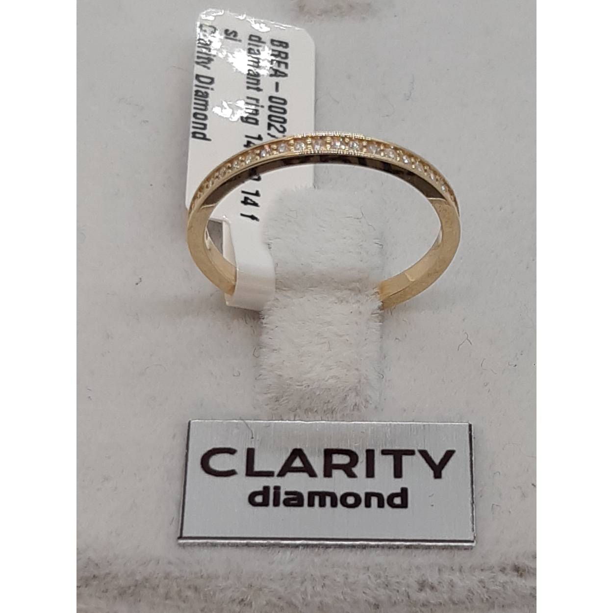 Deze prachtige diamanten ring (modelnummer BREA-0002742) is vervaardigd van 14-karaats goud. Het beschikt over een siervormige, rondgeslepen diamant van 0,14 karaat met een helderheid van SI1 en een kleur F (Fijn wit+ River). Perfect voor dagelijks gebruik of speciale gelegenheden; draag deze ring om elke outfit een elegante touch te geven. Ringsmaat: 54.