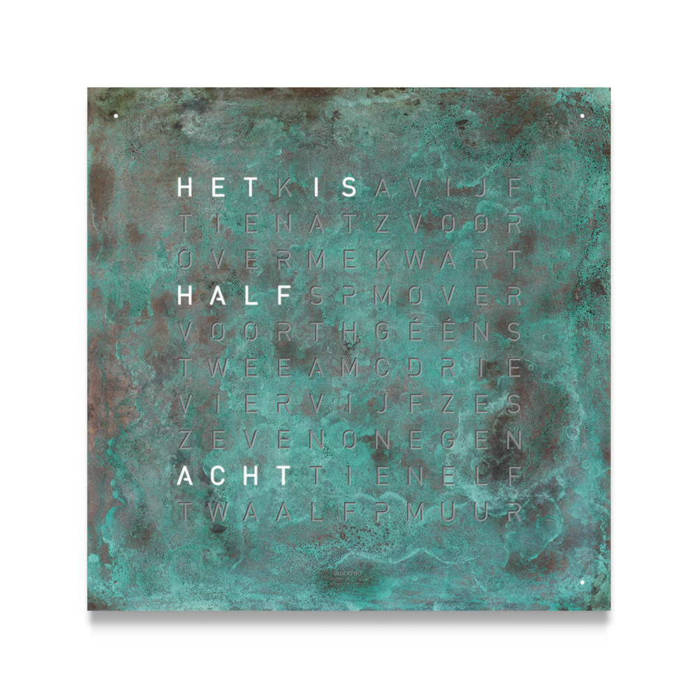 Elk frontpaneel van deze VINTAGE COPPER versie is uniek door het handmatige procedé waarbij corrosie wordt opgewekt, waardoor roestoppervlakken worden gecreëerd. De unieke look die onstaat is binnen de archtitectuur bekend als Cortenstaal. Ieder VINTAGE COPPER frontpaneel wordt met een laser gesigneerd en genummerd, waarmee het unieke proces wordt afgerond. Elke versie is dus in detail verschillend en wordt afgewerkt met een laklaag om de kleur en structuur te behouden.